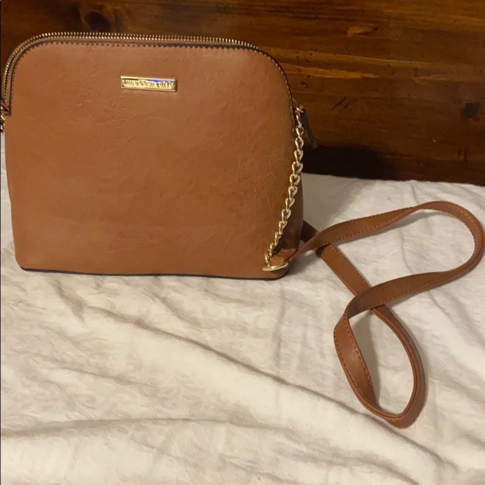 Madden Girl Brown Cross body purse